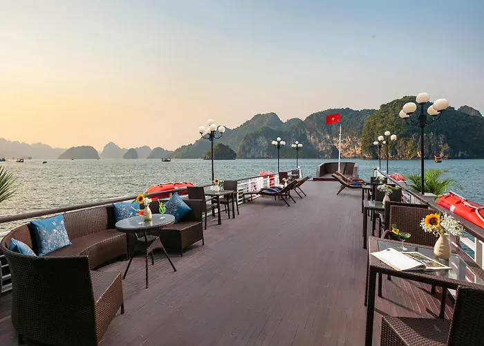 & Bai Tu Long Cruises 5* Ha Long